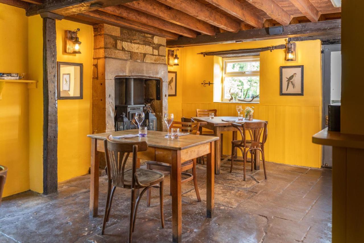 Rising Sun Pub, Restaurant And Rooms Lacock Ngoại thất bức ảnh